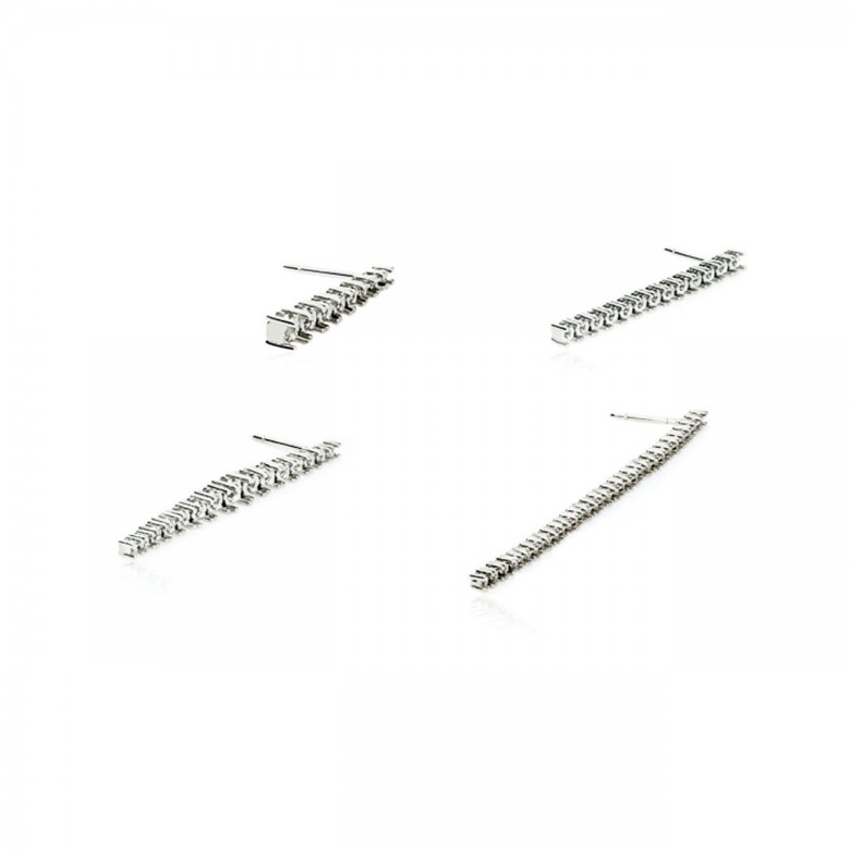 THREAD GRIFF PENDANT EARRINGS