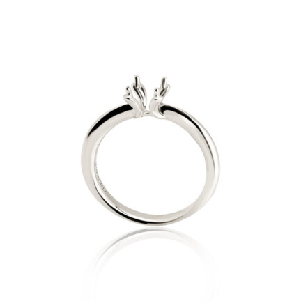 CASTED SOLITAIRE RING WITH DROP GRIFF 4 PRONGS AND ROUND SHANK